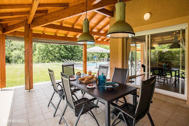 villa_ensoleillee_met_prive_zwembad-19-3000.jpg