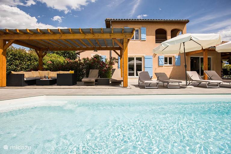 villa_ensoleillee_met_prive_zwembad-1-1286.jpeg