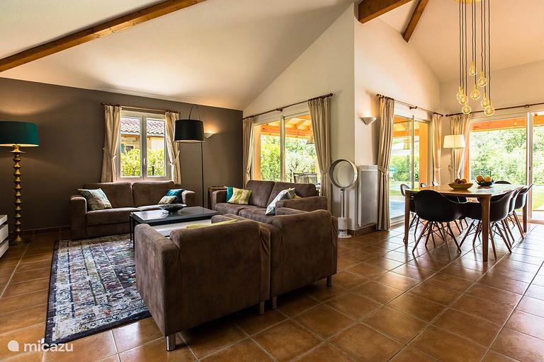 villa_ensoleillee_met_prive_zwembad-8-3000.jpeg